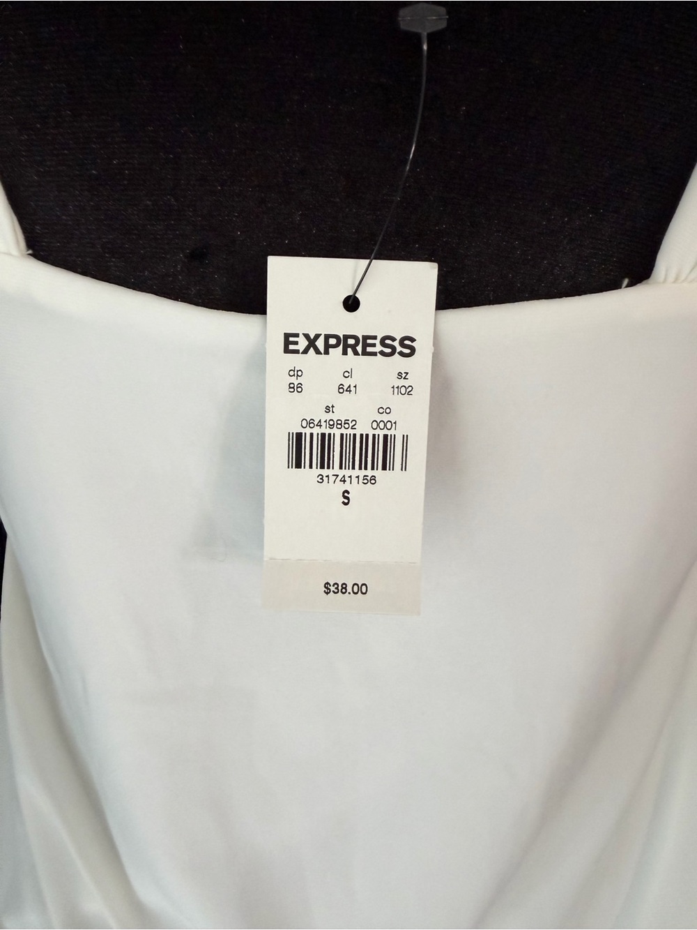Express White Gathered Shoulder Sleeveless Blouse - Picture 7 of 7